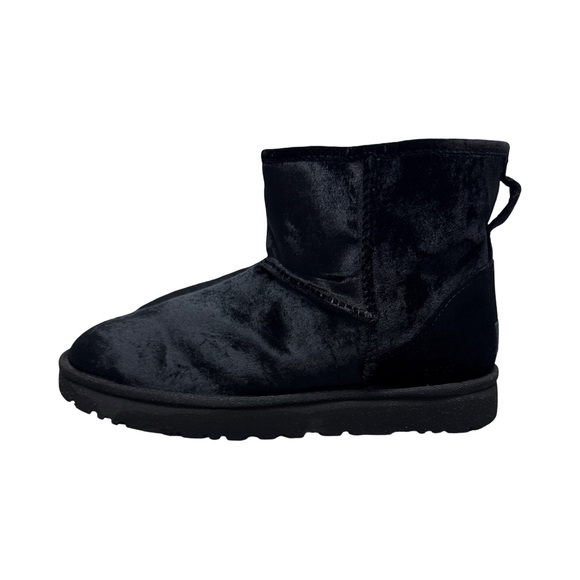 UGG ‼️ CLASSIC MINI BLACK VELVET BOOTS WOMEN’S 10 - Picture 2 of 14